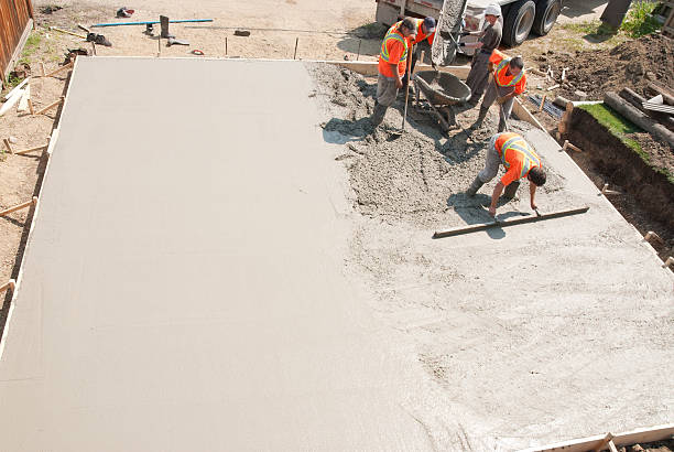 Best Commercial Concrete Contractor  in Mannford, OK